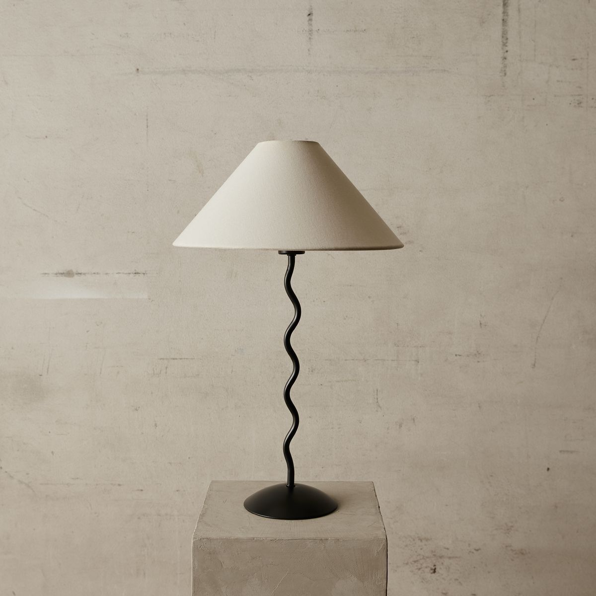 Percy Metal Black Table Lamp I McMullin & co. Floor & Table Lighting Collection 