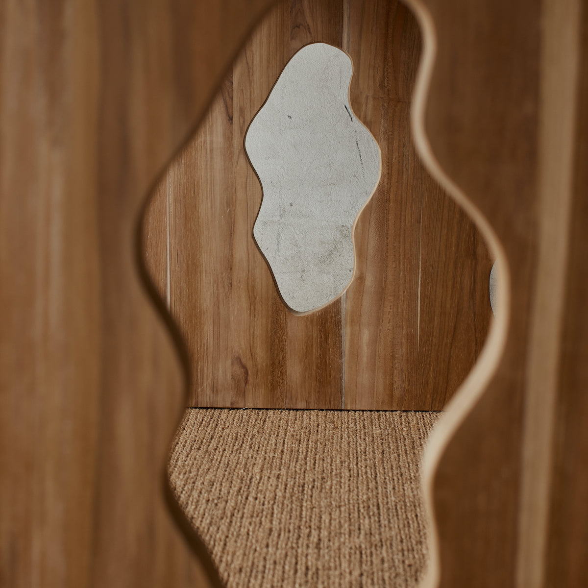 Earl Dining Table - image 7
