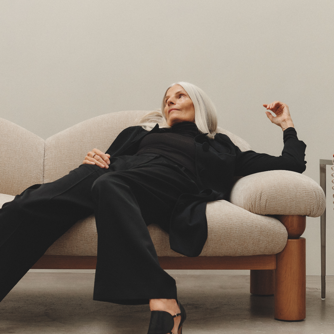 Hugo Sofa | Stone - image 7